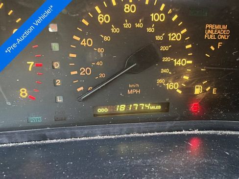 Used 1992 Lexus SC 300 Coupe RWD image 6