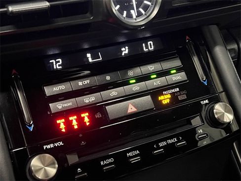 Certified 2025 Lexus IS 350 F Sport image 20