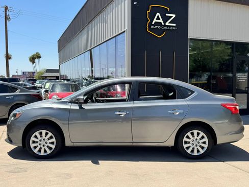 Used 2017 Nissan Sentra S FWD image 9