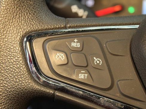 Used 2018 Chevrolet Cruze LT image 21