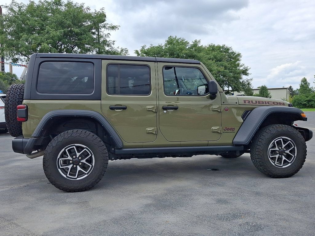 Certified 2025 Jeep Wrangler Unlimited Rubicon AWD/4WD image 7