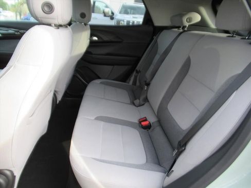 Used 2025 Chevrolet TrailBlazer LS w/ LS Convenience Package image 25