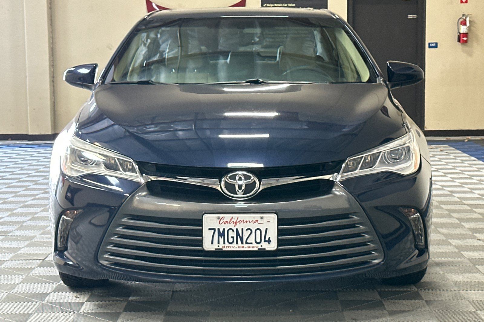 Used 2015 Toyota Camry XLE FWD image 9