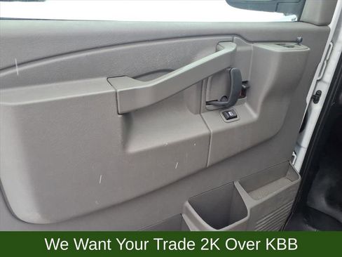 Used 2019 GMC Savana 2500 w/ Driver Convenience Package image 10