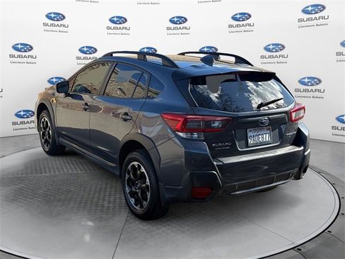 Used 2022 Subaru Crosstrek 2.0i Premium w/ Moonroof Package image 6