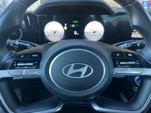 Used 2024 Hyundai Elantra Limited FWD image 21