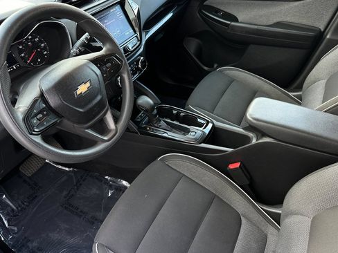Used 2021 Chevrolet TrailBlazer LT w/ Convenience Package FWD image 10