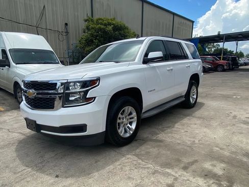 Used 2015 Chevrolet Tahoe LT RWD image 3