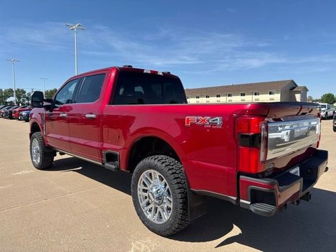 Used 2025 Ford F250 Platinum w/ Platinum Plus Package AWD/4WD image 8