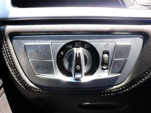 Used 2018 BMW 740i xDrive 740i xDrive Sedan image 39