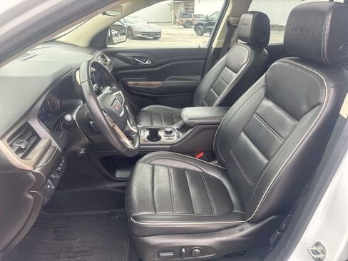 Used 2022 GMC Acadia Denali w/ Denali Technology Package AWD/4WD image 11