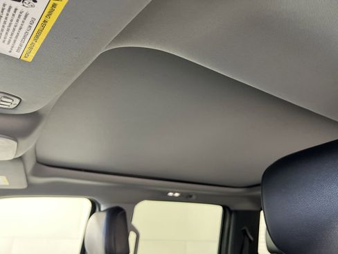 Used 2022 Ford F150 Lariat image 24