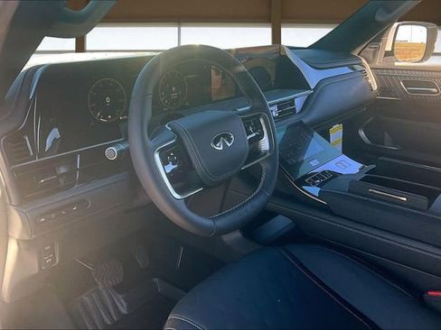 New 2026 INFINITI QX80 Autograph image 14