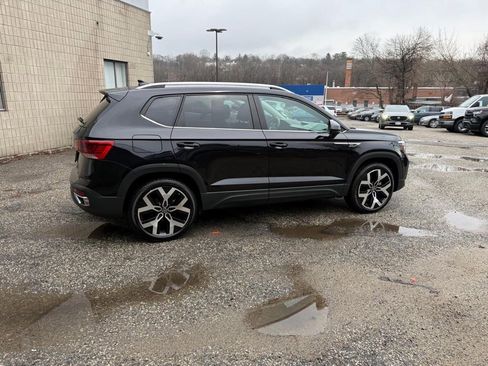 Used 2023 Volkswagen Taos SEL AWD/4WD image 8