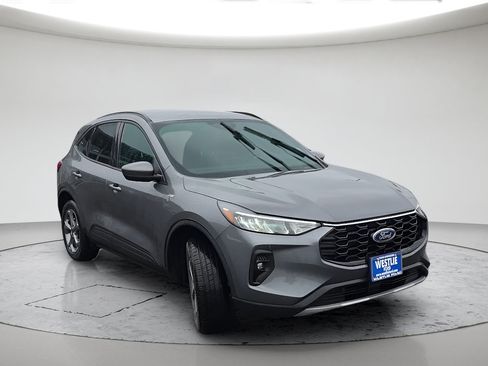 Used 2025 Ford Escape ST-Line Select AWD/4WD image 3