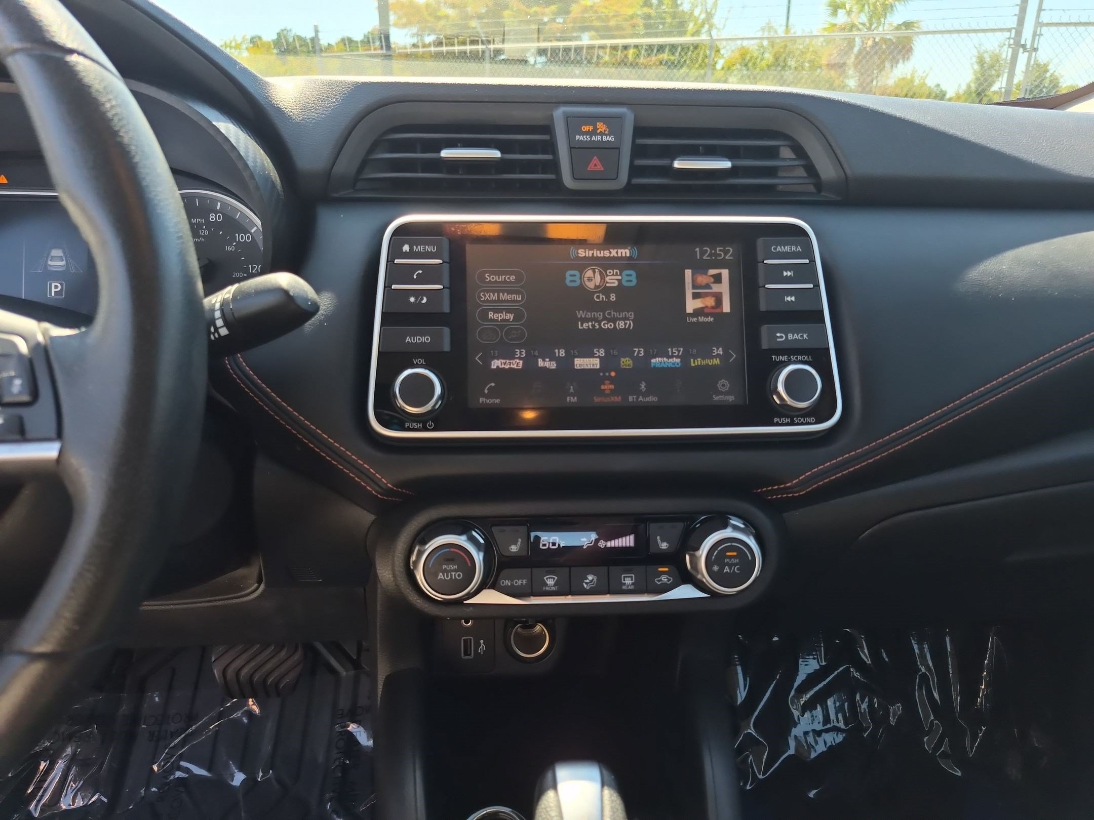 Certified 2020 Nissan Versa SR w/ Electronics Package FWD image 21