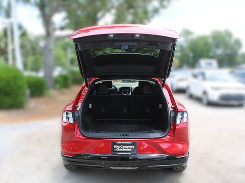 Used 2021 Ford Mustang Mach-E Premium RWD image 9