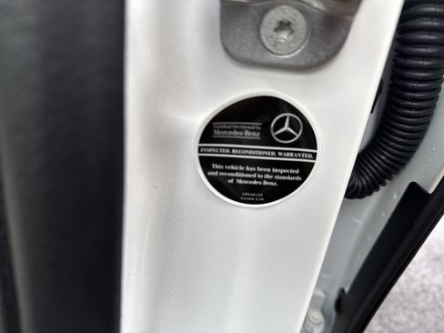 Certified 2025 Mercedes-Benz GLB 250 4MATIC image 28