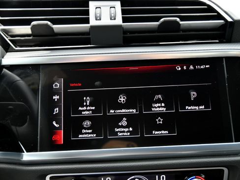 Used 2025 Audi Q3 2.0T Premium image 20