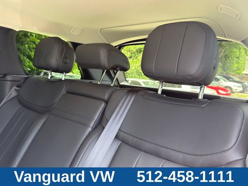 Used 2025 Land Rover Range Rover SE AWD/4WD image 35
