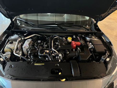 Used 2025 Nissan Sentra SV image 31