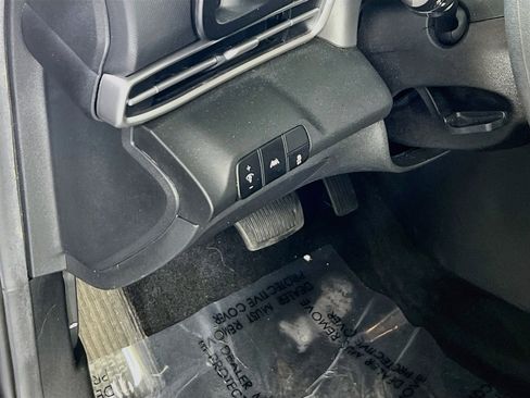 Used 2023 Hyundai Elantra SEL FWD image 10