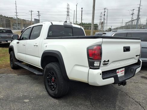 Used 2019 Toyota Tacoma TRD Off-Road image 5