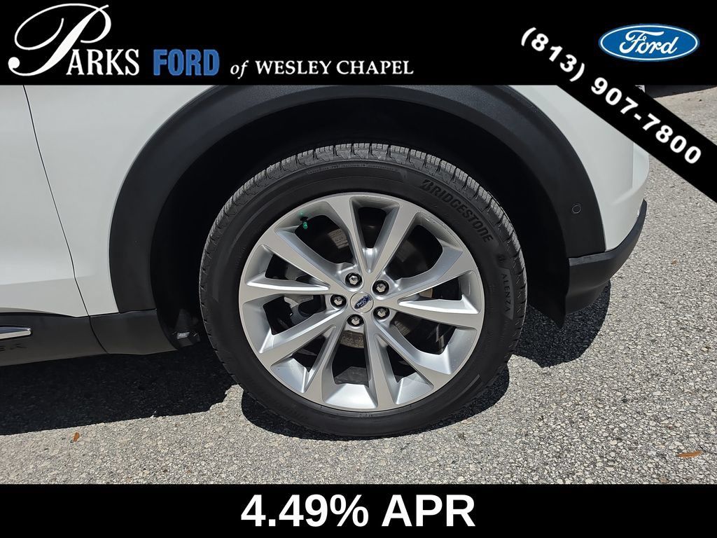 Certified 2022 Ford Explorer Platinum w/ Equipment Group 601A AWD/4WD image 33
