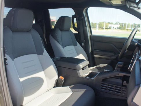 Used 2025 Toyota Tacoma SR5 RWD image 22