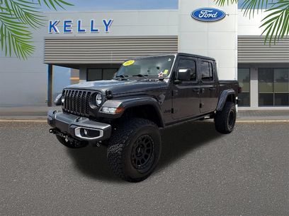 Used 2023 Jeep Gladiator Sport