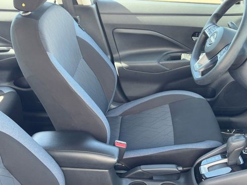 Certified 2025 Nissan Versa SV image 10