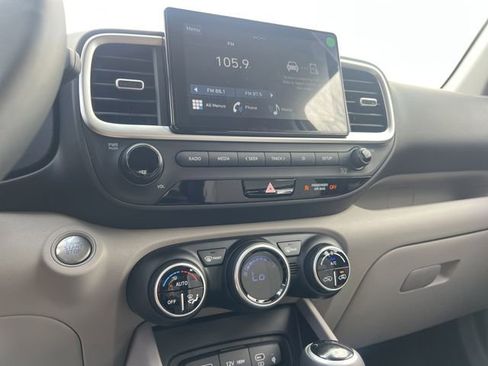 New 2026 Hyundai Venue SEL image 22