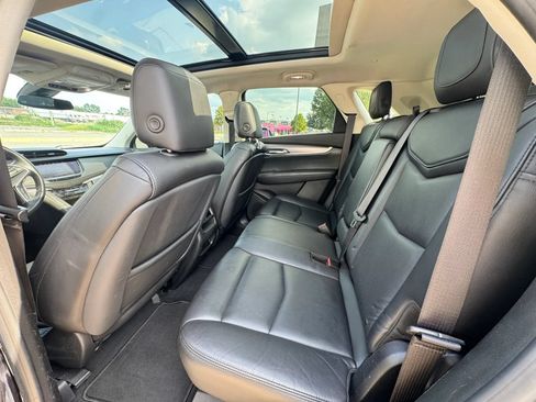 Used 2018 Cadillac XT5 Premium Luxury FWD image 14