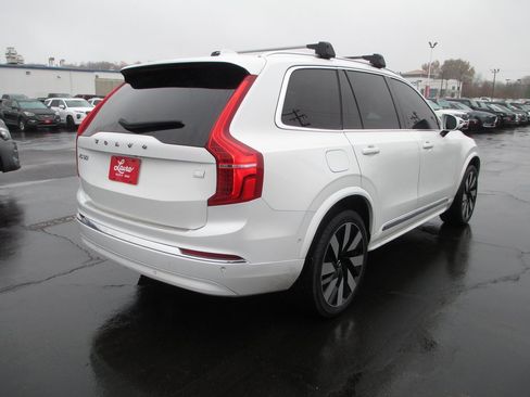 Used 2023 Volvo XC90 T8 Ultimate w/ Protection Package Premier image 4