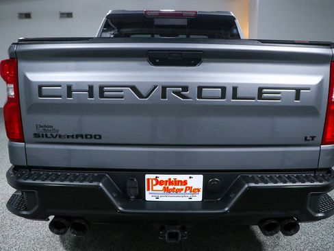 Used 2020 Chevrolet Silverado 1500 LT Trail Boss AWD/4WD image 8