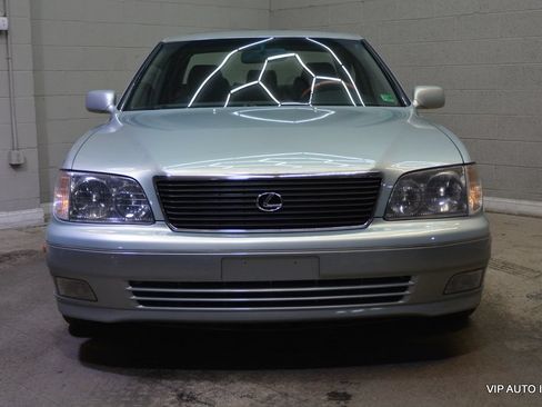 Used 1998 Lexus LS 400 RWD image 8