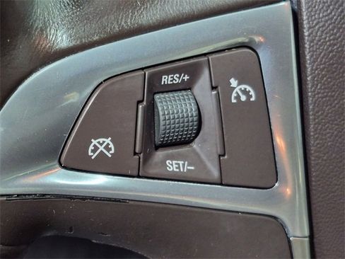 Certified 2013 Buick Regal Premium image 21