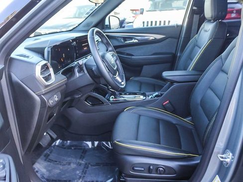 Used 2025 Chevrolet TrailBlazer ACTIV w/ Driver Confidence Package FWD image 17