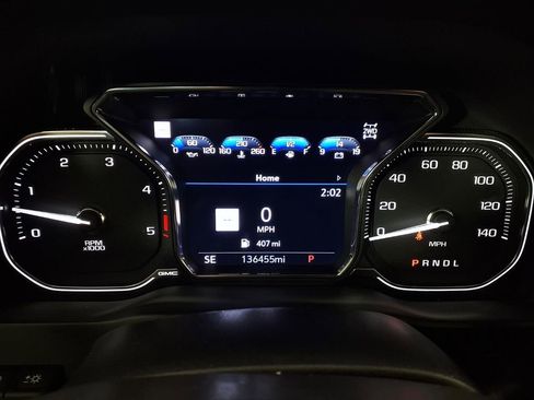 Used 2022 GMC Sierra 2500 AT4 w/ AT4 Premium Plus Package AWD/4WD image 17