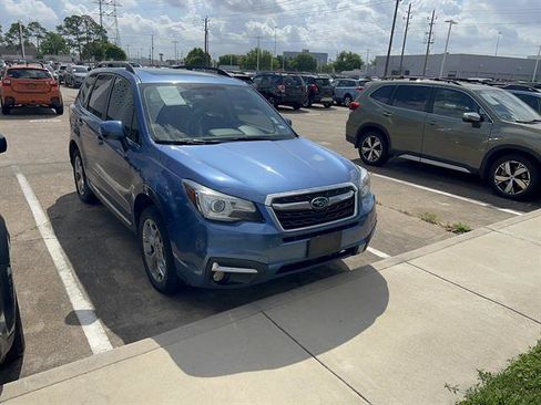 Used 2018 Subaru Forester 2.5i Touring image 2