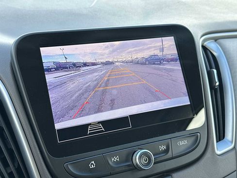 Used 2024 Chevrolet Malibu LT image 21