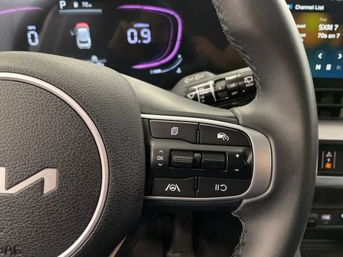 Certified 2024 Kia Sportage EX image 17