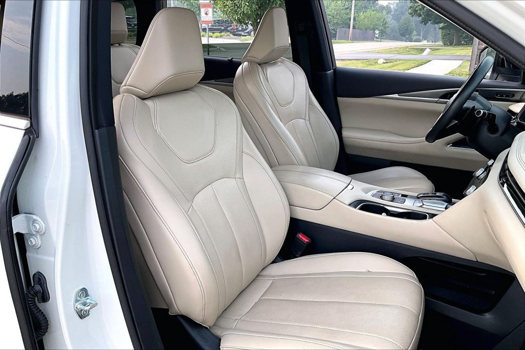 Certified 2024 INFINITI QX60 Luxe w/ Vision Package AWD/4WD image 28
