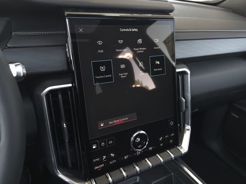 New 2026 GMC Yukon XL Denali w/ Denali Reserve Package AWD/4WD image 17