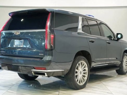 Used 2021 Cadillac Escalade Premium Luxury w/ Performance Package AWD/4WD image 6