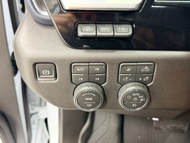Certified 2026 Chevrolet Silverado 3500 High Country w/ High Country Premium Package AWD/4WD image 14