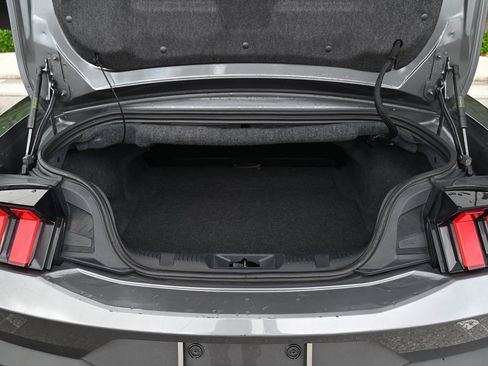 Used 2024 Ford Mustang Premium RWD image 11
