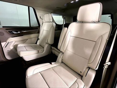 Used 2021 GMC Yukon Denali w/ LPO, Illumination Package image 19