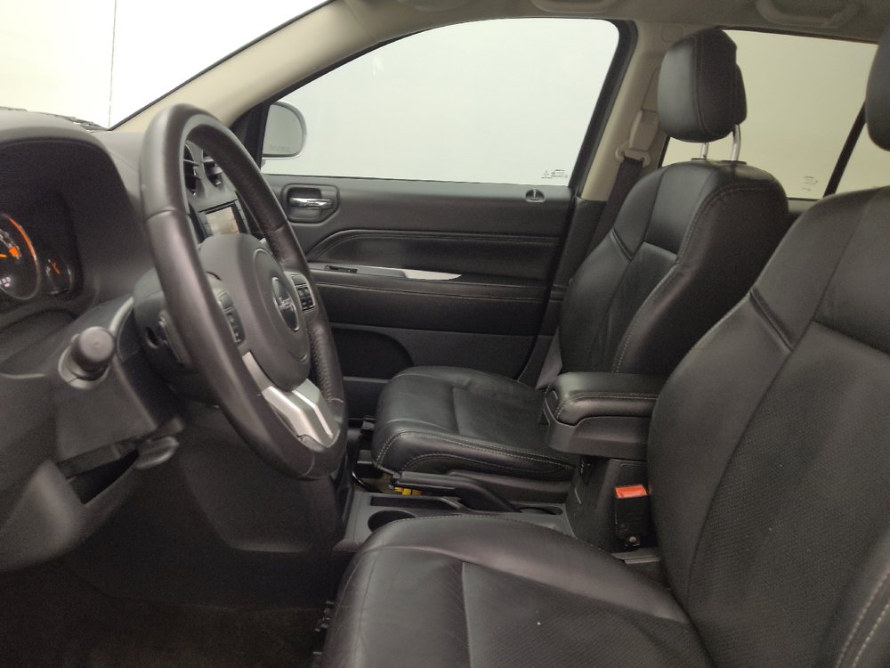 Used 2016 Jeep Compass High Altitude AWD/4WD image 17