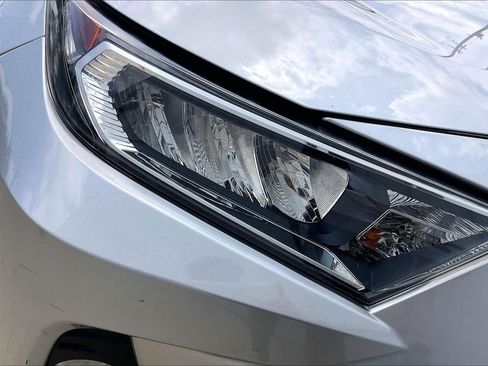 Used 2020 Toyota RAV4 XLE w/ Convenience Package AWD/4WD image 33
